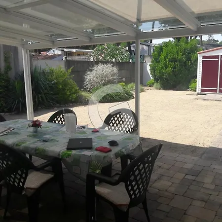 Maison T3 Pres De La Pour 4 A - Fr-1-194-446